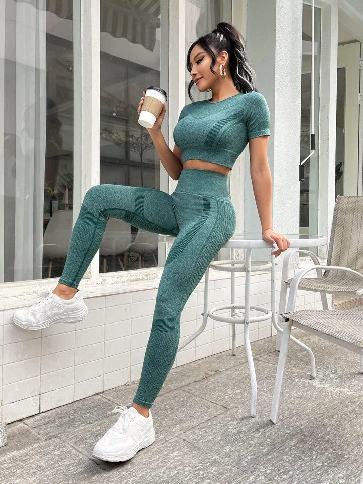 2pcs Seamless High Stretch Yoga Set Sports Suit Ribbed Top Scrunch Butt